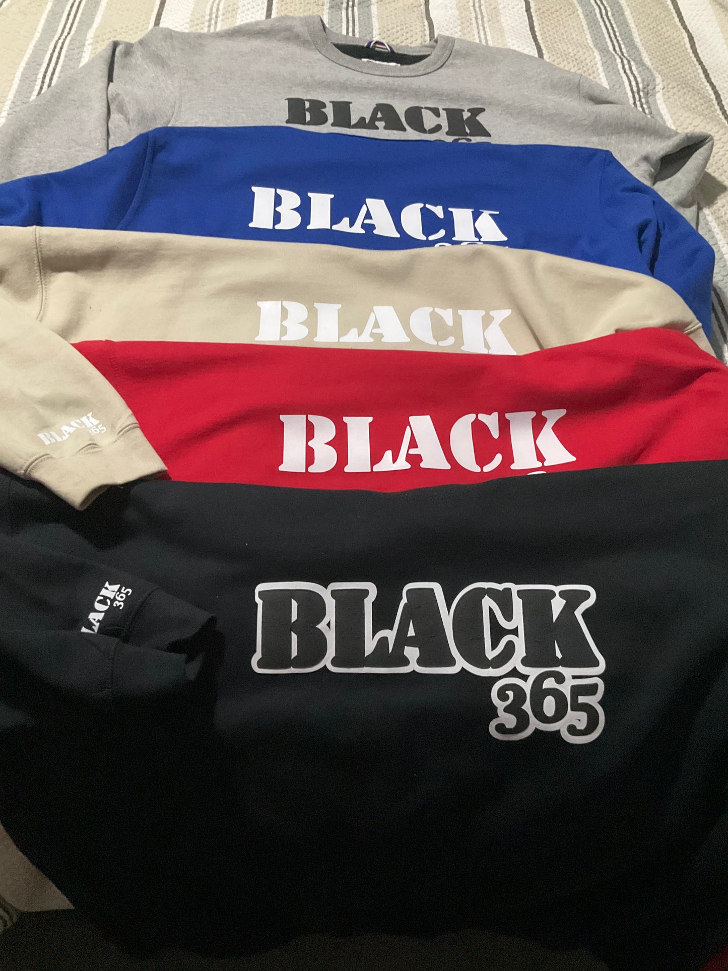 Black 365 - Sweatshirt Puff Lettered