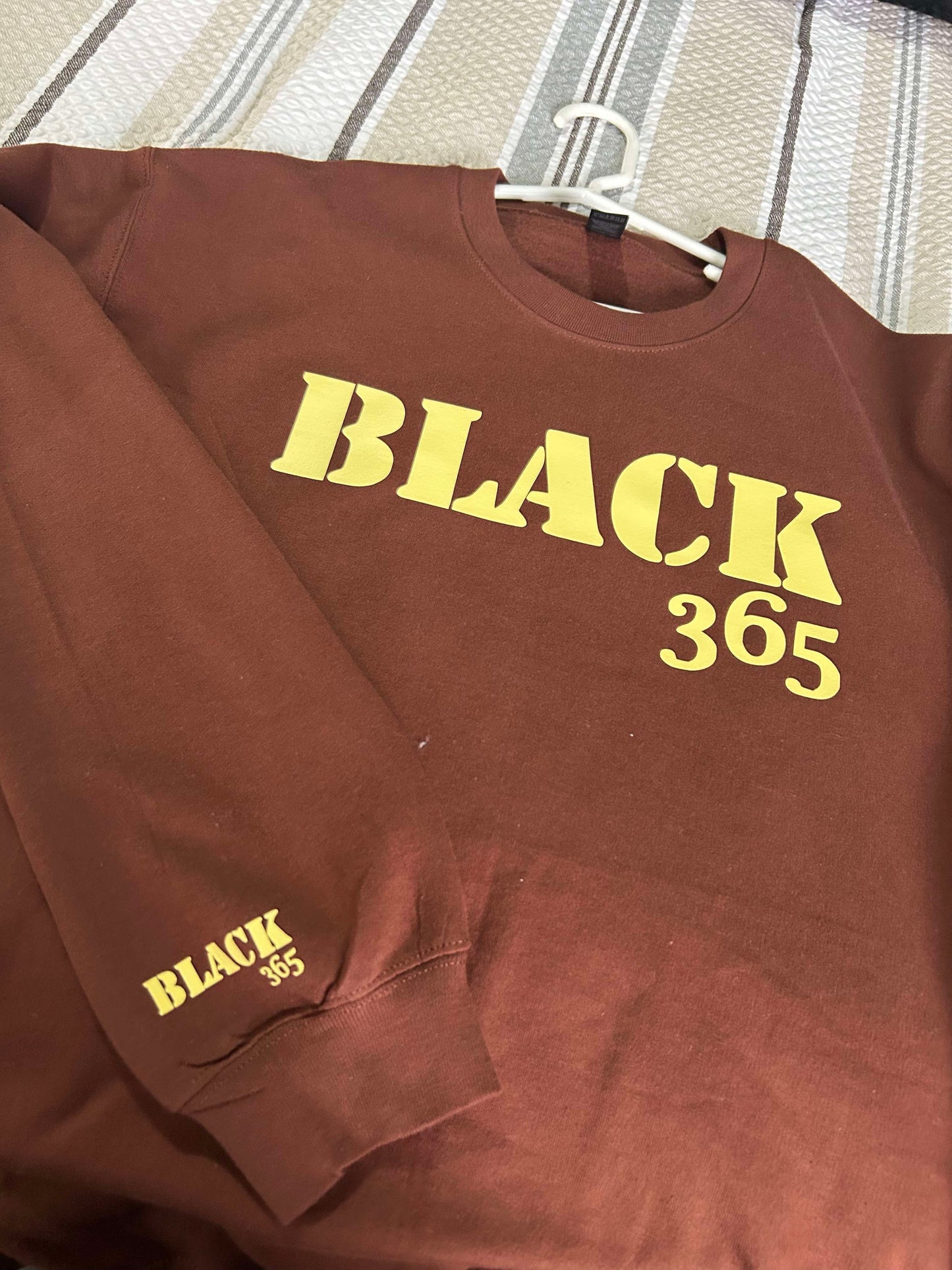 Black 365 - Sweatshirt Puff Lettered
