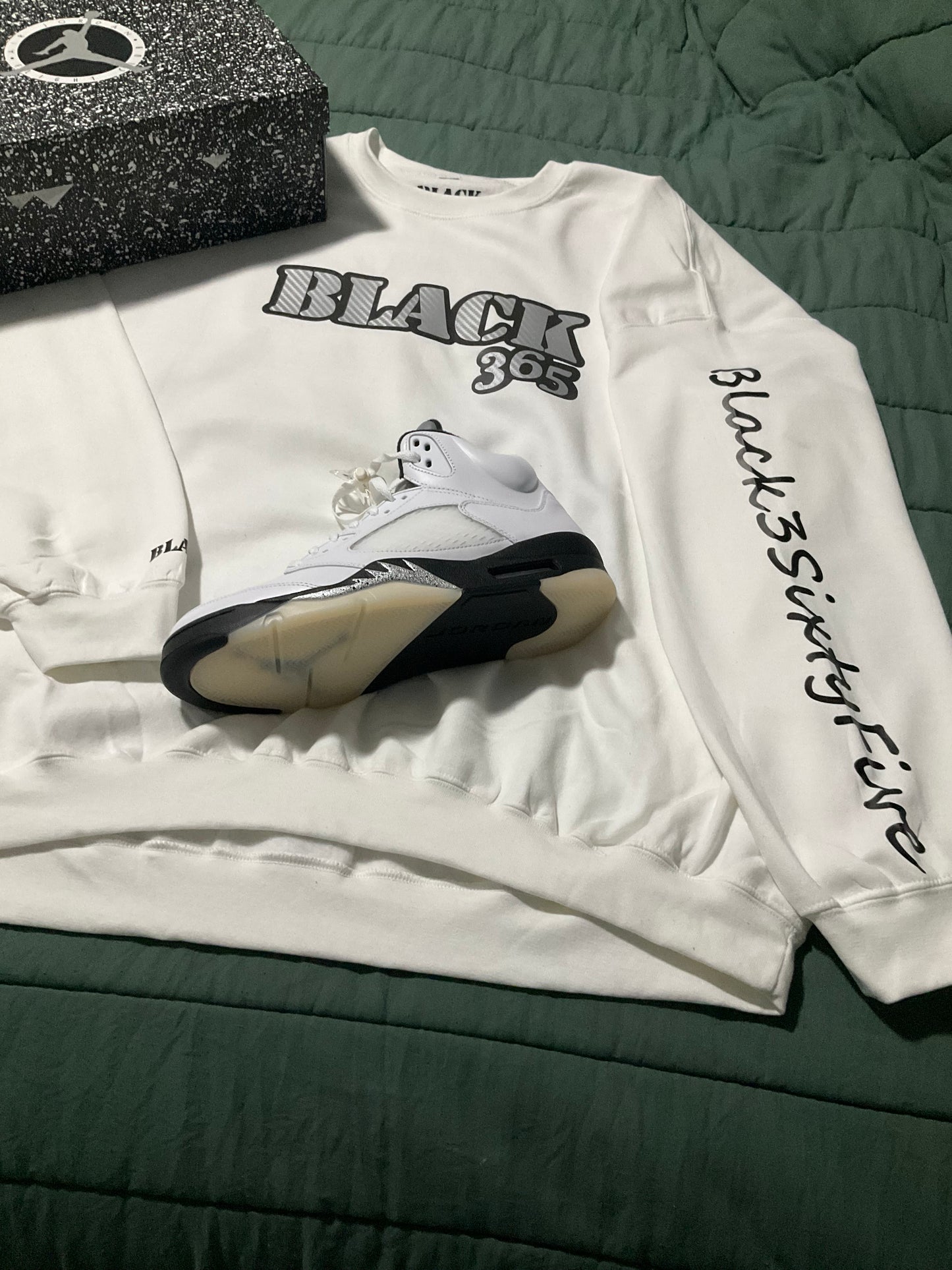 BLACK 365 SWEATSHIRT