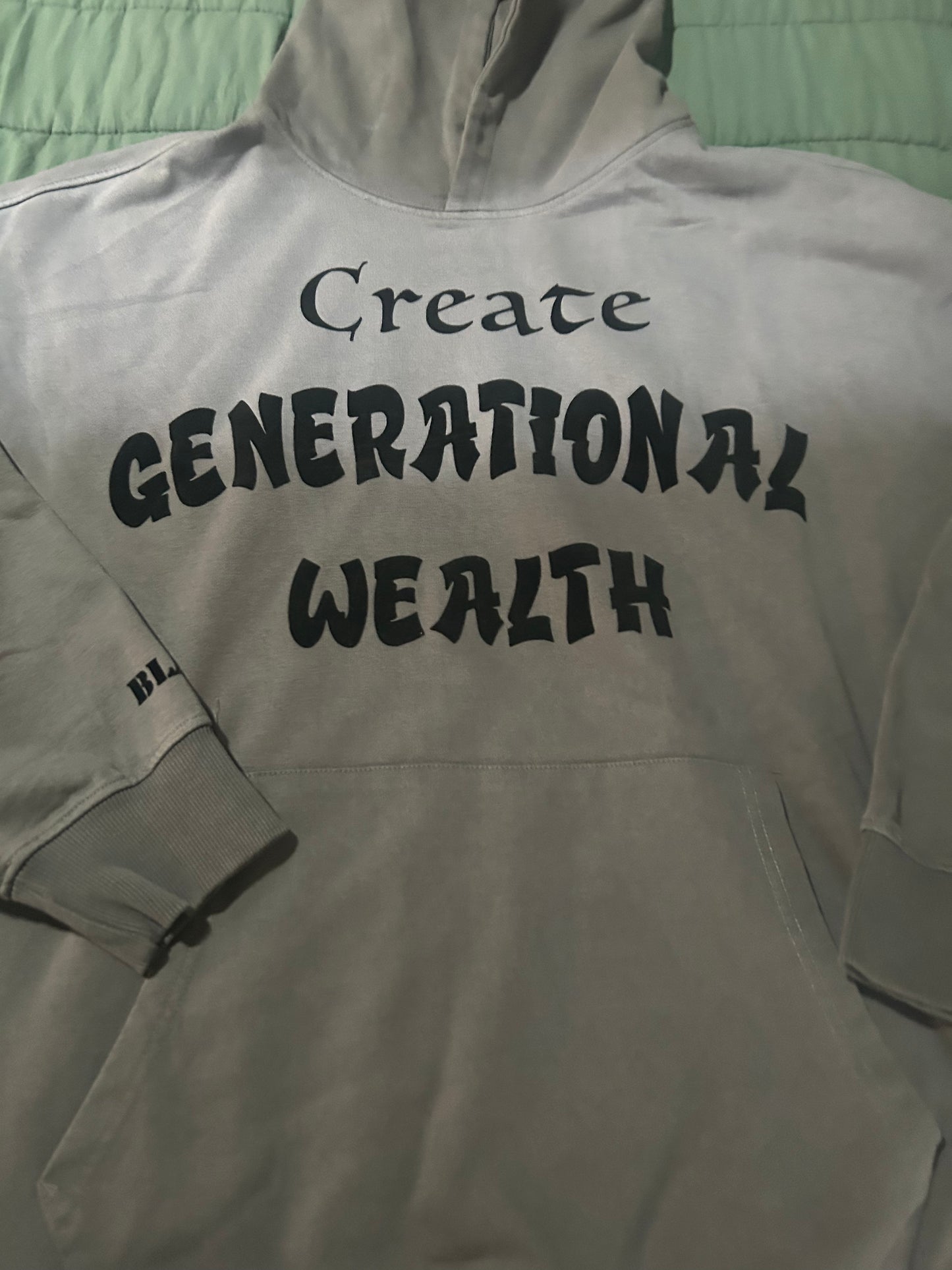 Sun-dried sweatsuit